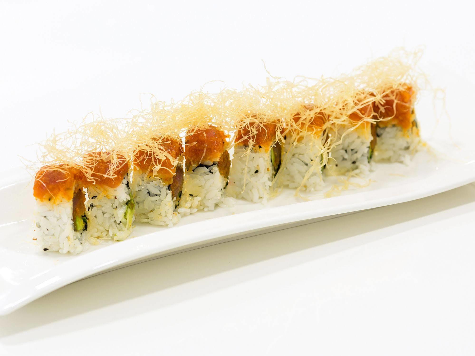 Merchants Crown Suites And Spa プラハ エクステリア 写真 A sushi roll